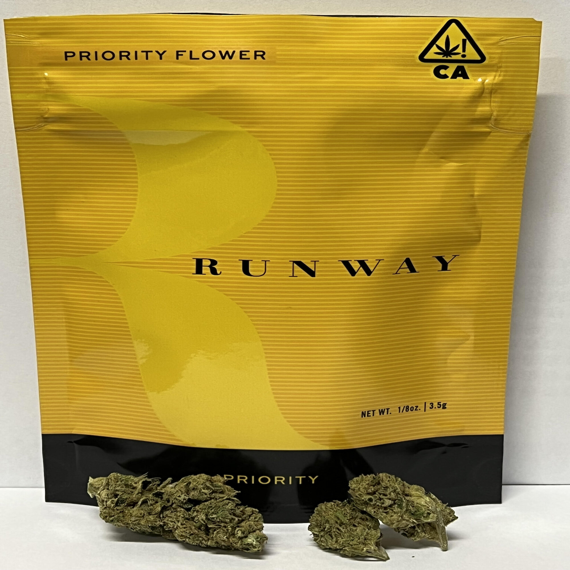 Runway Gardens - Apple Fritter 29% - 1/8th Flower - Hybrid